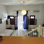 Hotel de apartamente Karaoulanis 2*