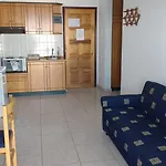 Hotel de apartamente Karaoulanis Agios Ioannis (Thessaly)
