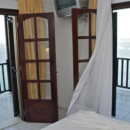 Apartmanhotel Karaoulanis 2*