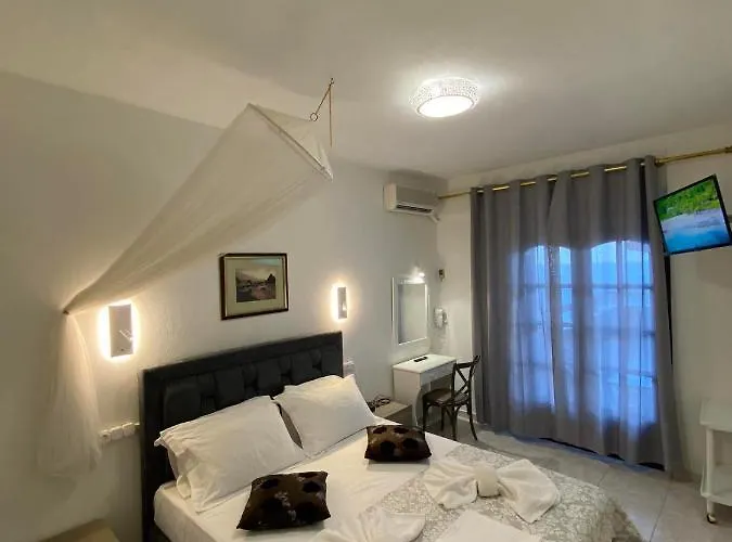 Karaoulanis Aparthotel 2*