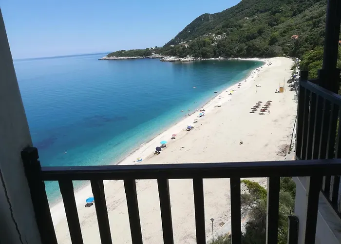 Aparthotel Karaoulanis