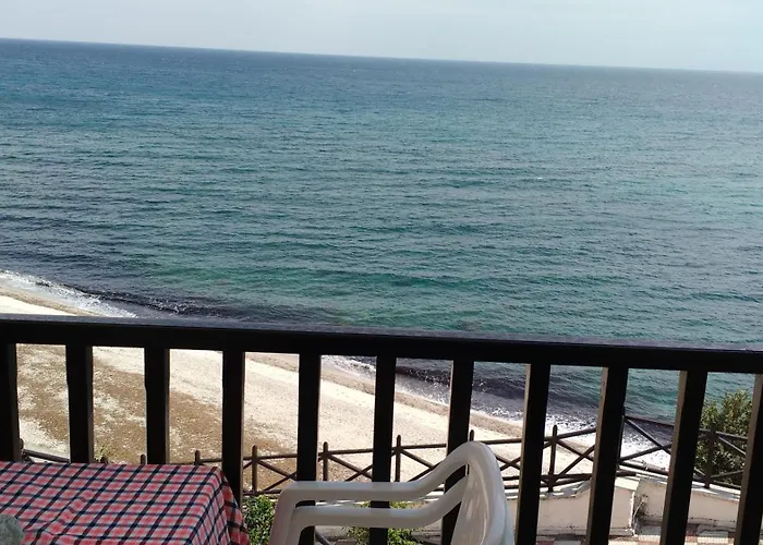 Aparthotel Karaoulanis