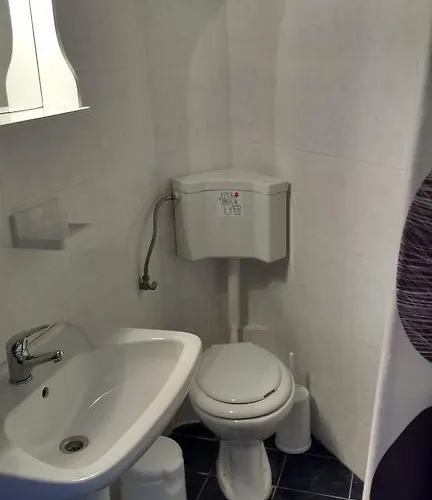 Aparthotel Karaoulanis