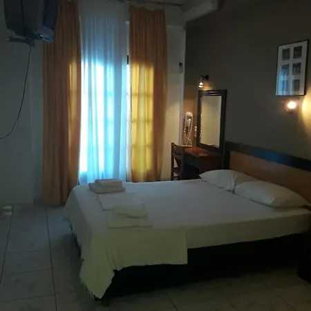 Karaoulanis Apart Otel 2*