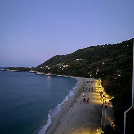 Aparthotel Karaoulanis