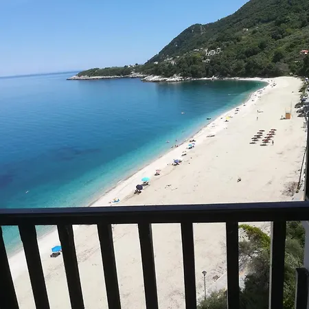 Apart Otel Karaoulanis
