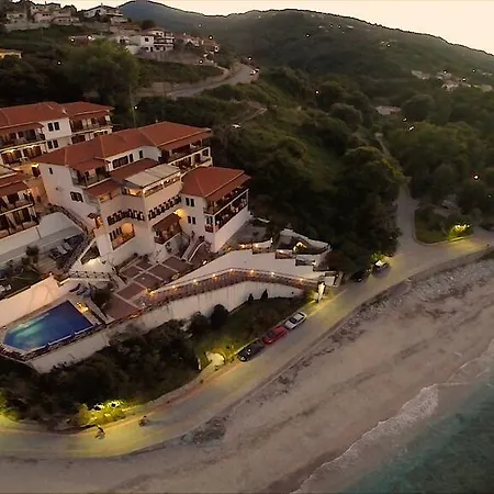 מלון דירות Karaoulanis 2*