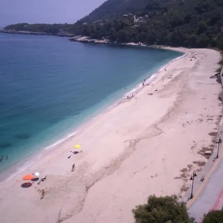 מלון דירות Karaoulanis