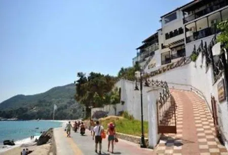Karaoulanis Apart Otel Agios Ioannis (Thessaly)